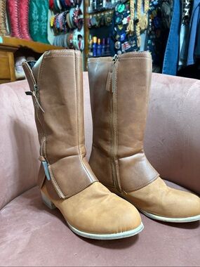 Women's Tan Lace-Up Mid-Calf Boots with Side Zipper